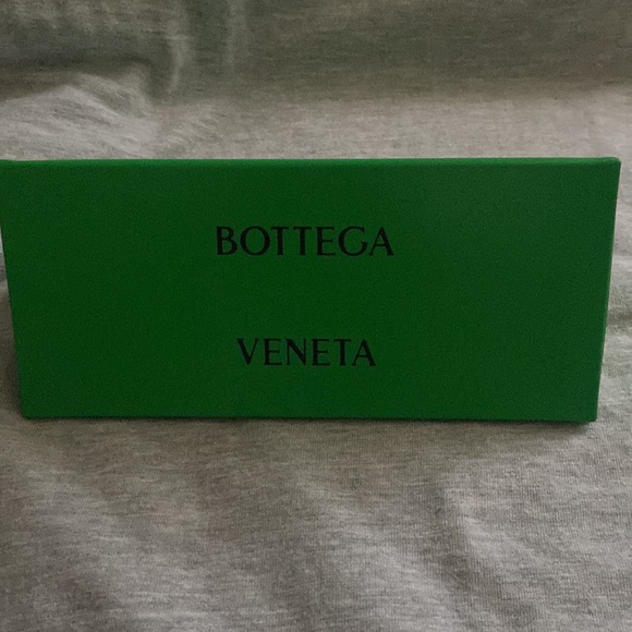 BOTTEGA VENETA Sun Glasses - Picture 13 of 14